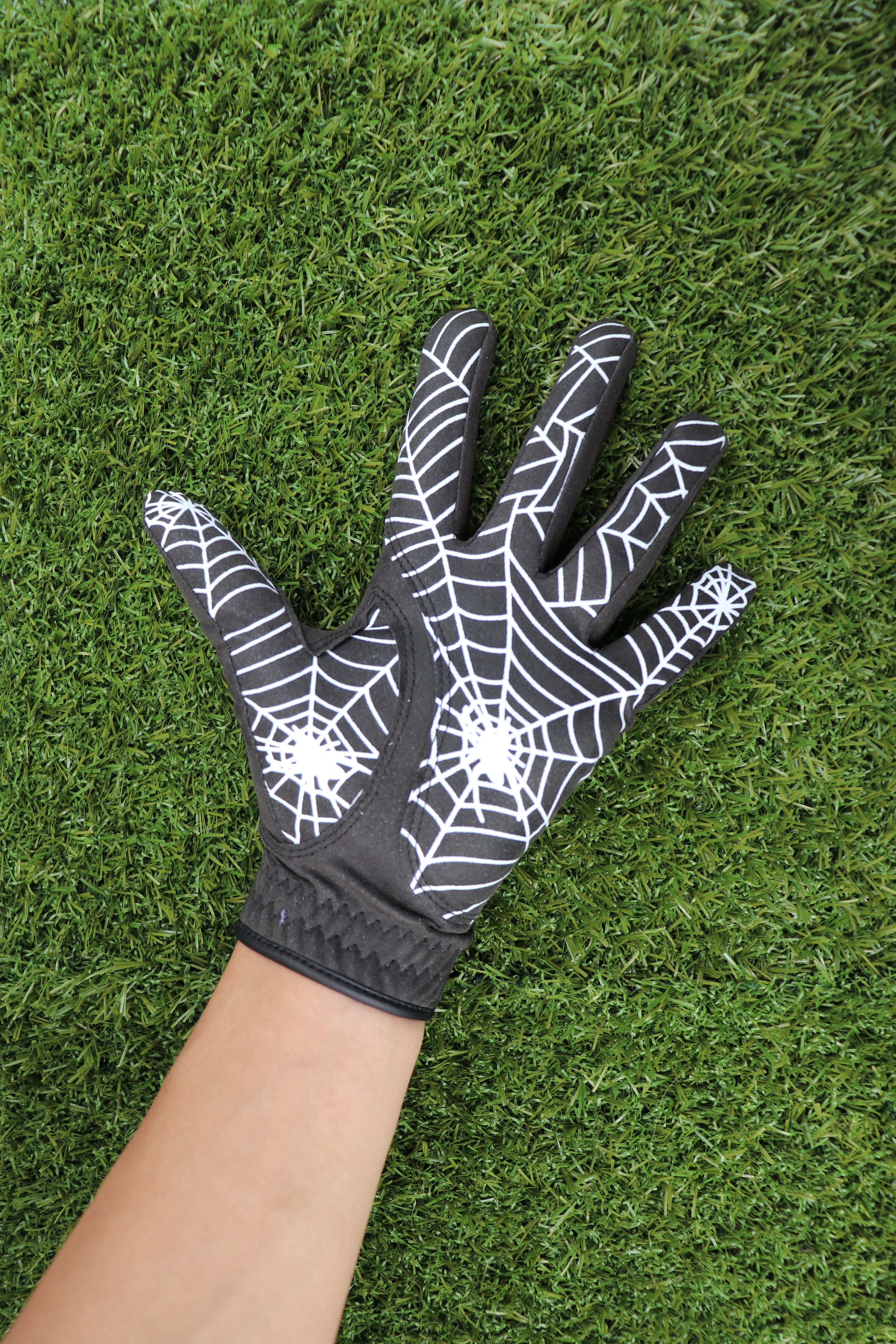 GOuft Spiderweb Golf Glove Black Edition - White